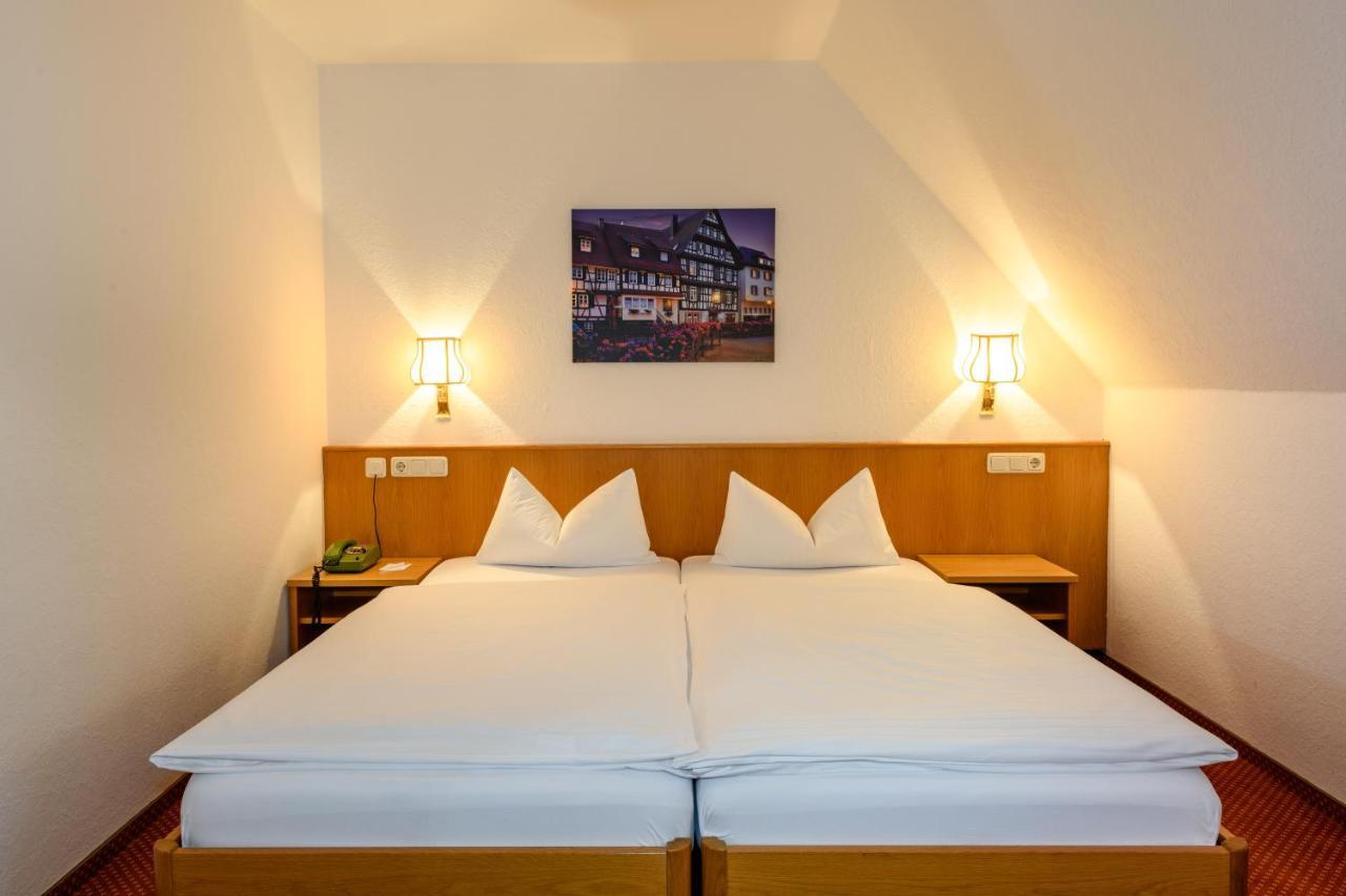Ringhotel Garni Pflug Oberkirch  Exterior photo